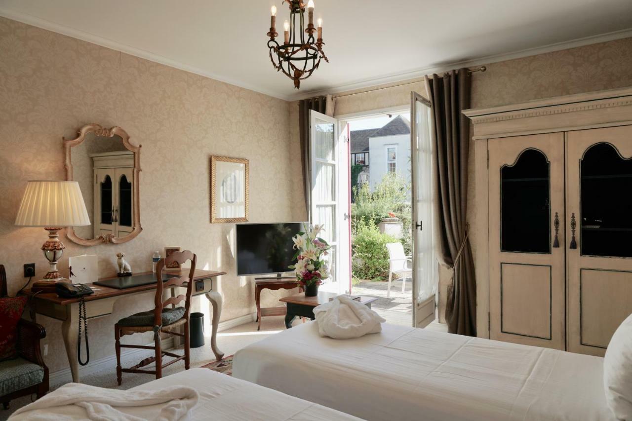 Le Manoir De Gressy Hotel ภายนอก รูปภาพ
