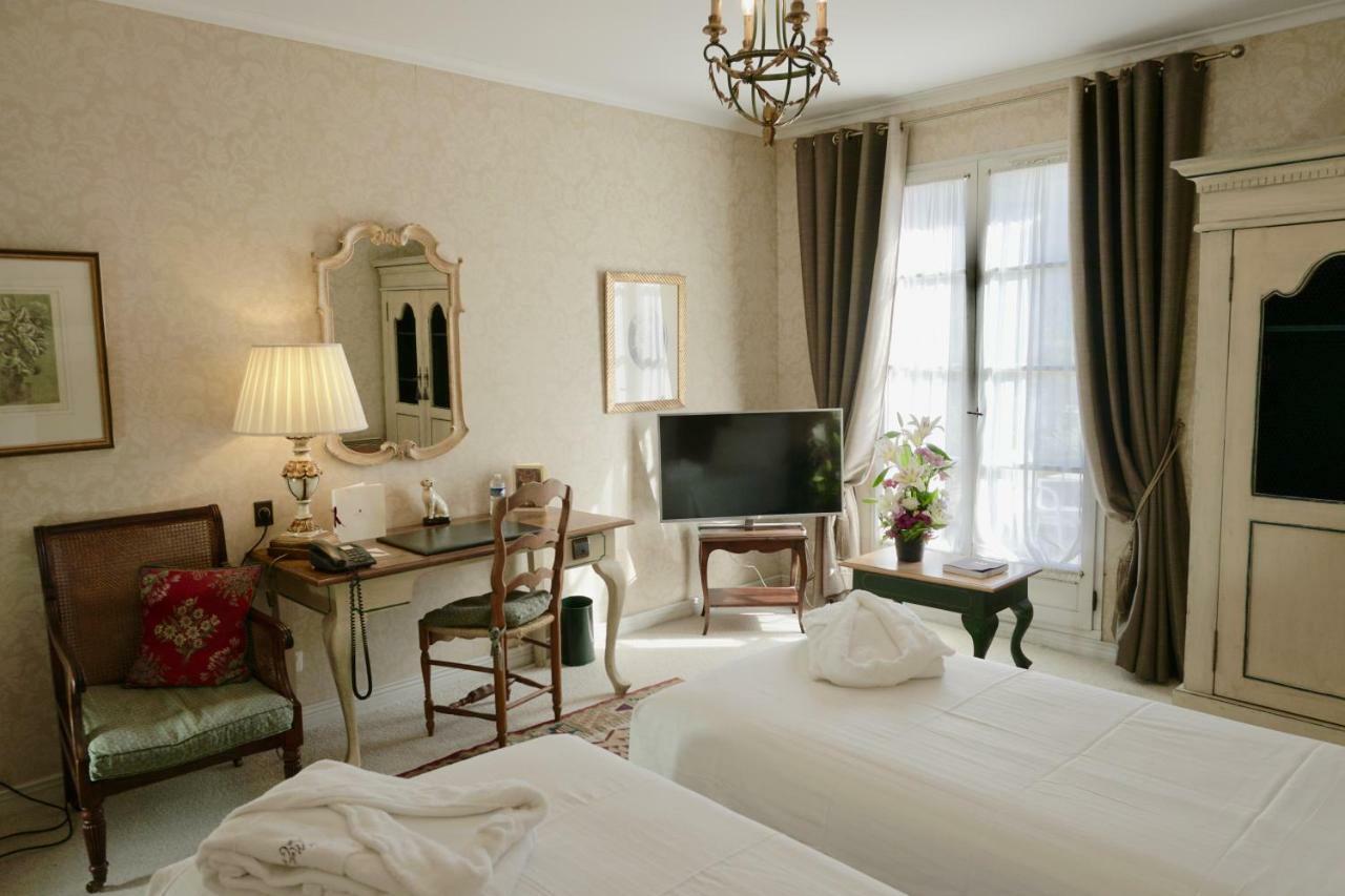 Le Manoir De Gressy Hotel ภายนอก รูปภาพ